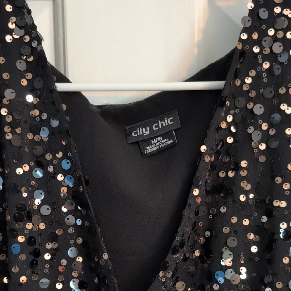 City Chic Black Sequin V-Neck Party Dress - Picture 2 of 3